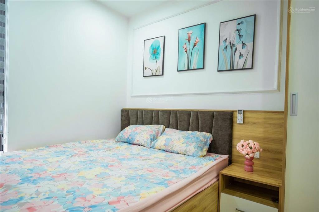 Chính chủ cần bán căn hộ 3 ngủ full nội thất chung cư green bay premium hoàng quốc việt hạ long.