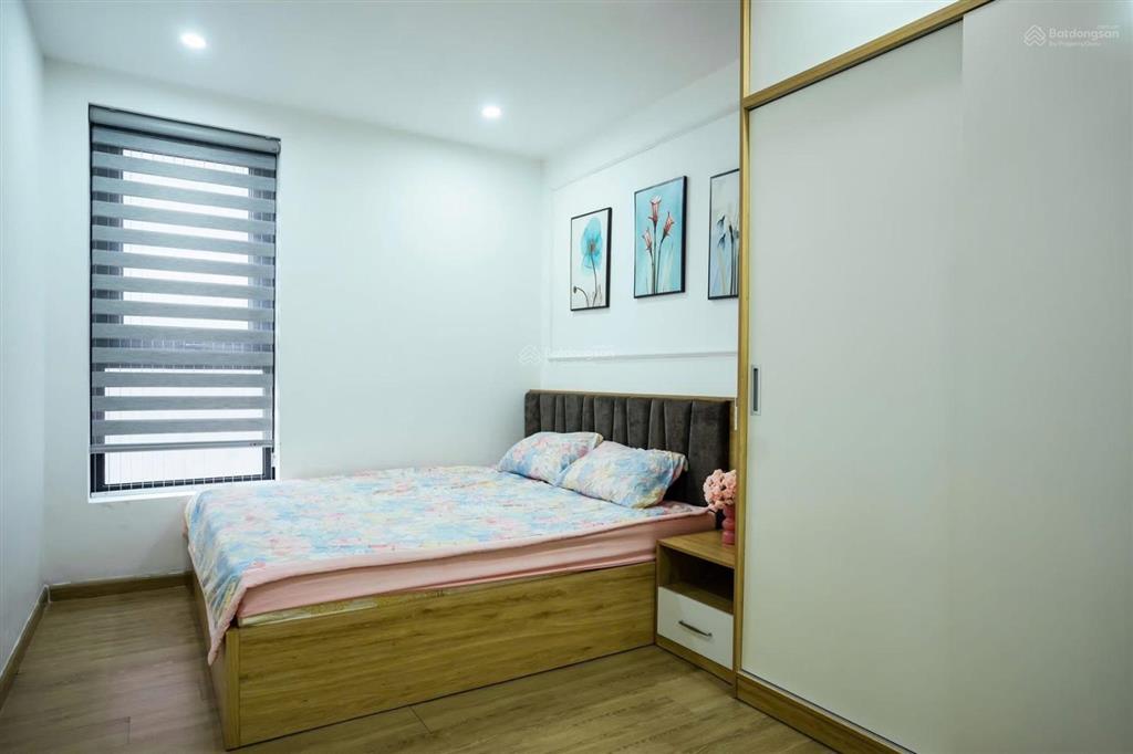Chính chủ cần bán căn hộ 3 ngủ full nội thất chung cư green bay premium hoàng quốc việt hạ long.