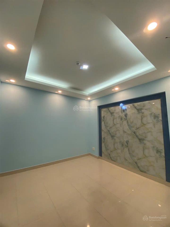 Cho thuê tòa nhà mặt tiền tân hòa đông  full thang máy & pccc