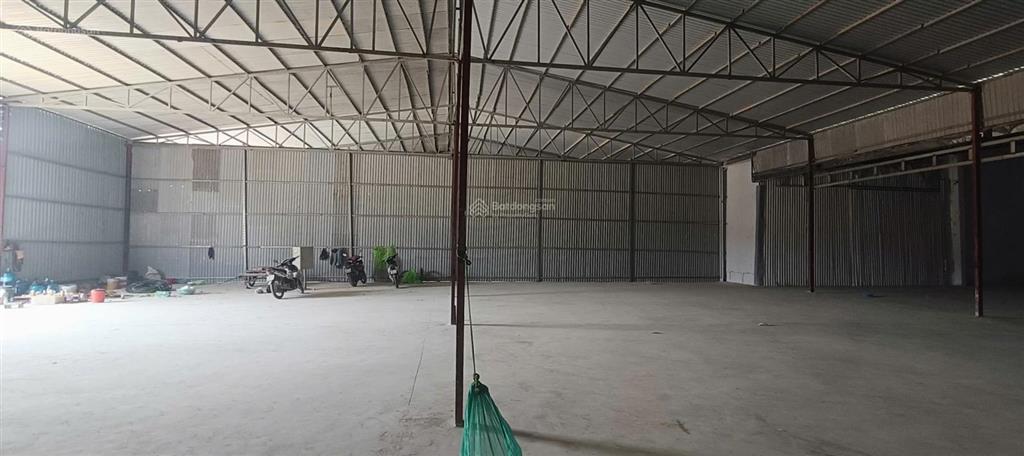 Cho thuê kho 666m2 tại phố 72, la phù, hoài đức, 90 nghìn / m2, bảo vệ, điện 3fa, xe cont, xuất vat