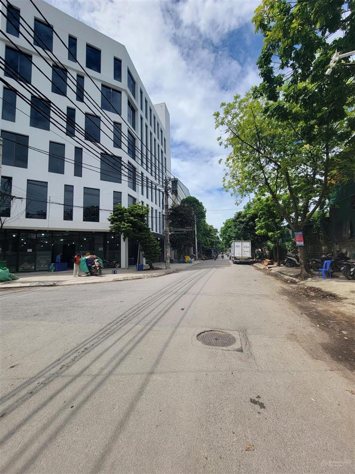 Cho thuê 950m2 tầng 2,3,4,5 cụm sản xuất làng nghề triều khúc, hà nội, pccc tự động 165 triệu/tháng
