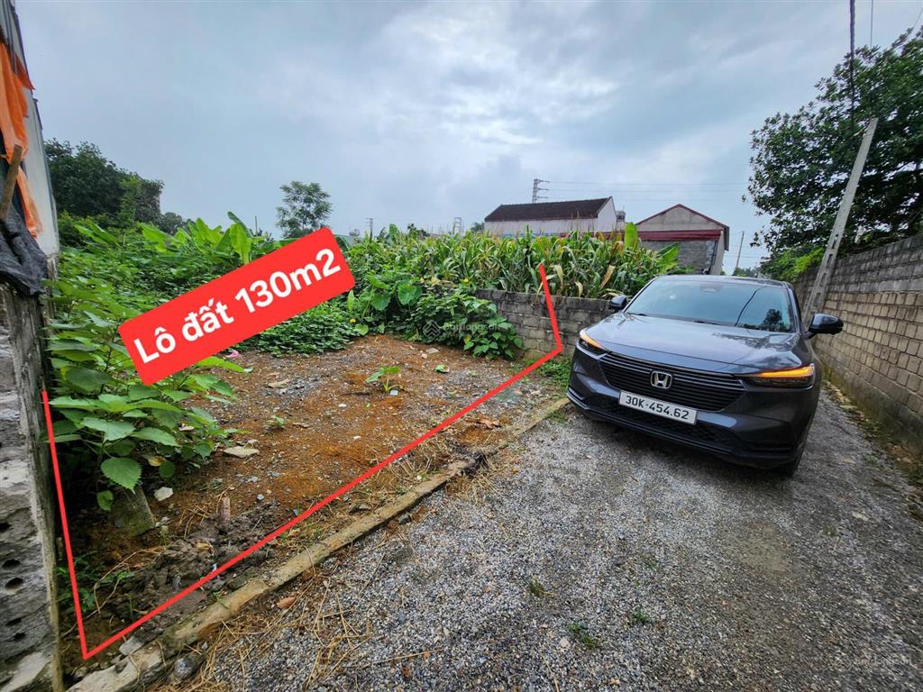 Hiếm  diện tích to  giá tiền bé  ngõ thông  ô tô
dt thực tế 136m2, giá bán 1.65 tỷ