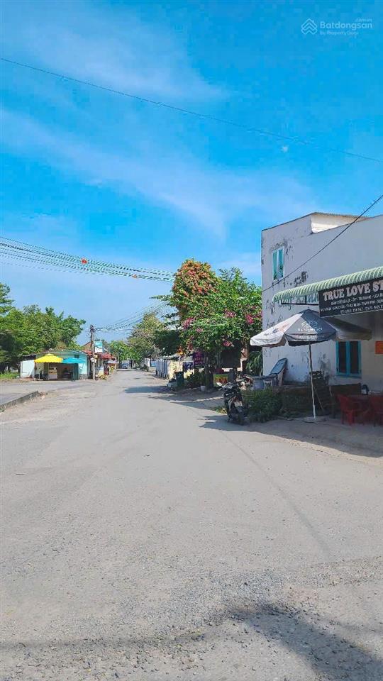 A chủ về quê bán lại nền đất giá tốt phường hố nai 3 ai mua  em việt gấp 0793 858 ***