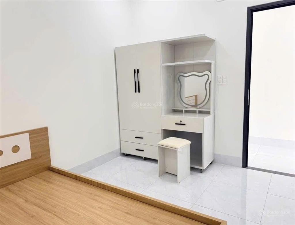 Chủ ngộp hạ giá bán căn nhà lầu, sổ full thổ cư, ngay đường đồng khởi cây xăng 75 tân phong