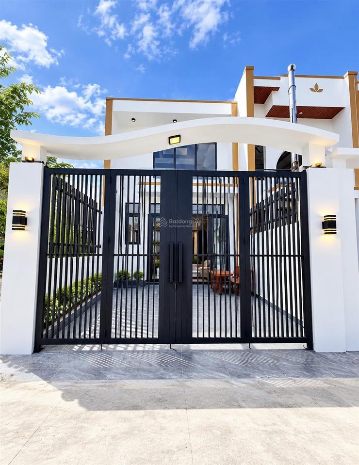 Chủ ngộp hạ giá bán căn nhà lầu, sổ full thổ cư, ngay đường đồng khởi cây xăng 75 tân phong