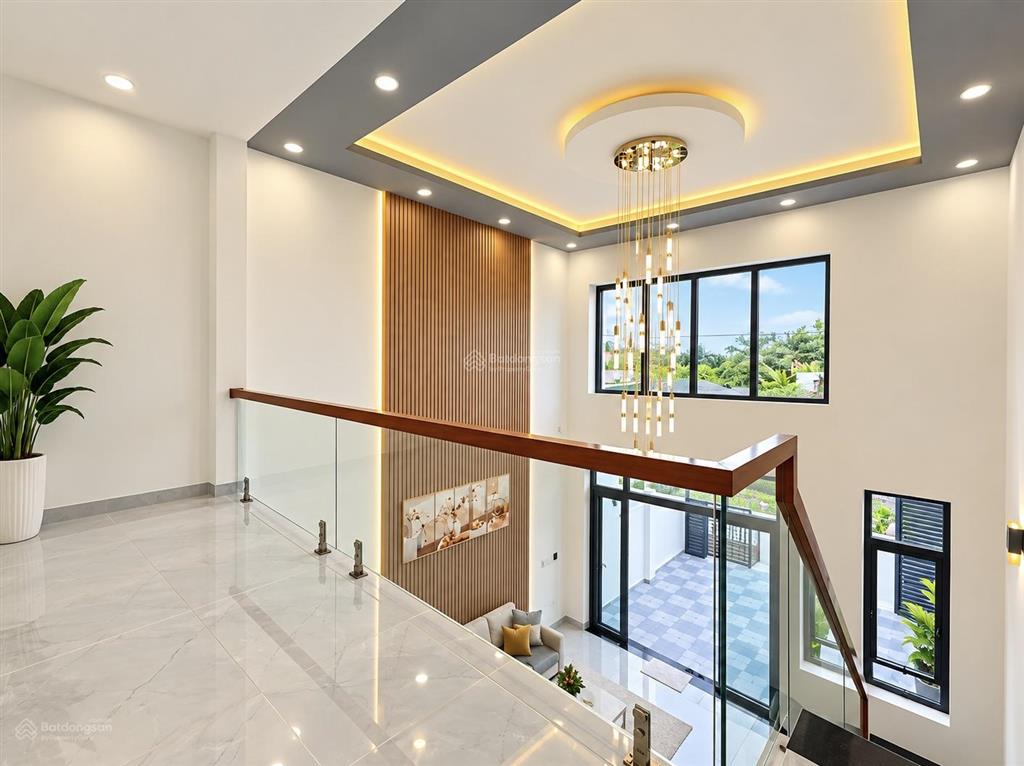 Chủ ngộp hạ giá bán căn nhà lầu, sổ full thổ cư, ngay đường đồng khởi cây xăng 75 tân phong