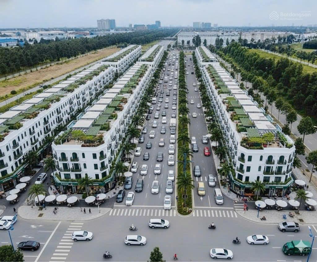Nhà phố 2 mặt tiền tại thành phố mới bình dương. diện tích 125m2, 1 trệt 2 lầu.  0919 995 ***