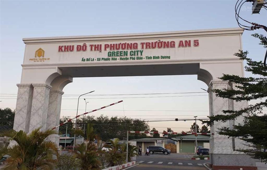 Bán đất sổ sẵn 70m2, đường nhựa, chỉ 660 triệu (có thương lượng),  0919 995 ***
