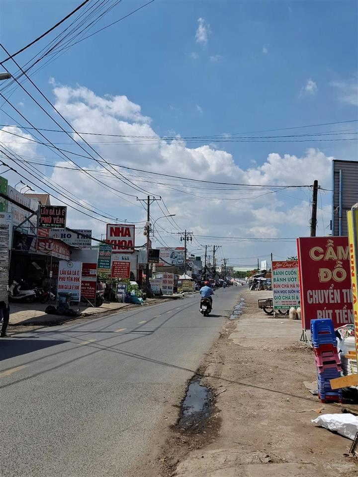 Bán đất mặt tiền lã xuân oai quận 9 giá 19,5 tỷ