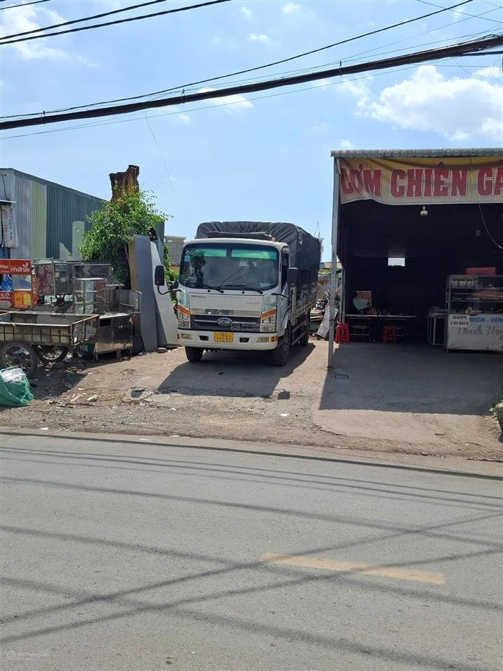 Bán đất mặt tiền lã xuân oai quận 9 giá 19,5 tỷ