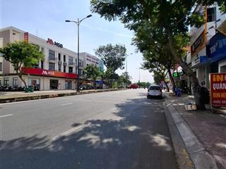 Bán nhà mặt tiền lê văn việt, quận 9, giá 24 tỷ