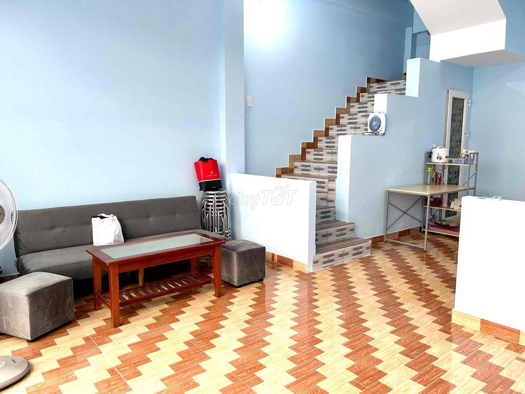 Cho thuê nhà nghỉ dưỡng dài hạn gần biển, núi. Nhà mới xây.