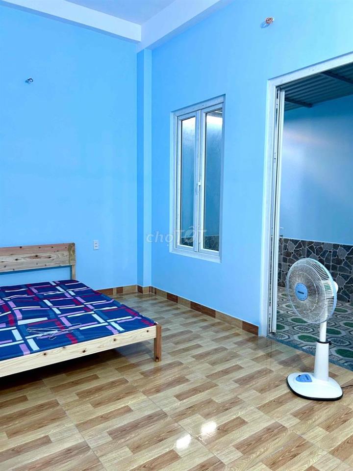 Cho thuê nhà nghỉ dưỡng dài hạn gần biển, núi. Nhà mới xây.