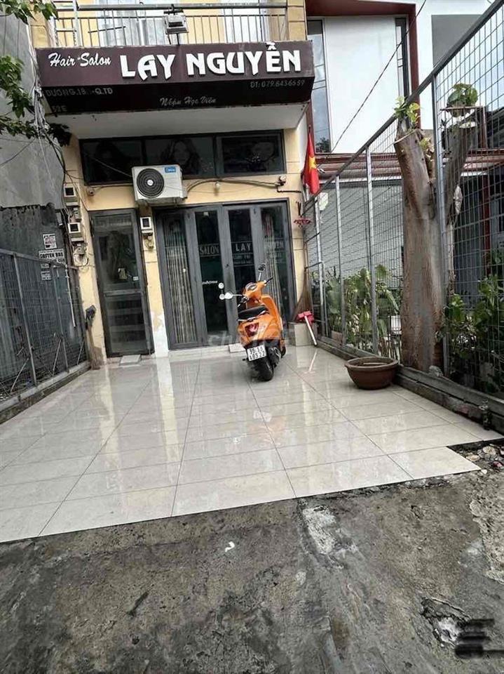 Cho thuê mặt bằng kinh doanh mặt tiền đường 18, đón đầu các chung cư .