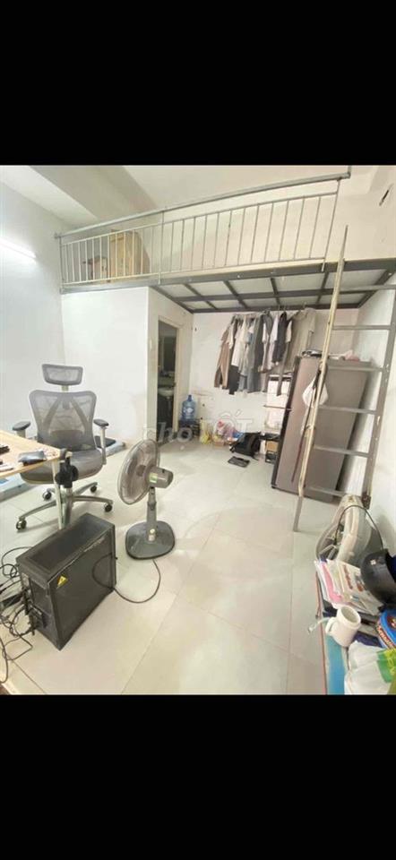 PHÒNG DƯỚI MẶT ĐƯỜNG HẺM HUỲNH TẤN PHÁT