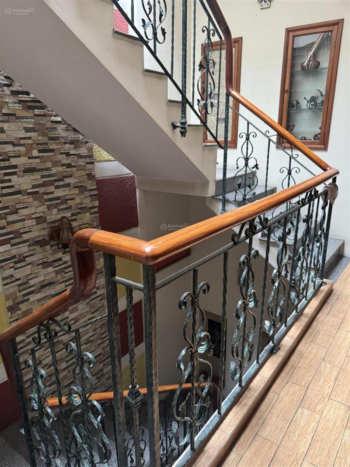 Mặt tiền 13m bàn cờ nguyễn hậu gần nguyễn trường tộ 4x19m . 5 tầng . giá 13,5 tỷ tl