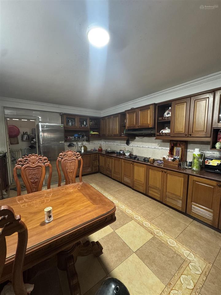 Mặt tiền 13m bàn cờ nguyễn hậu gần nguyễn trường tộ 4x19m . 5 tầng . giá 13,5 tỷ tl