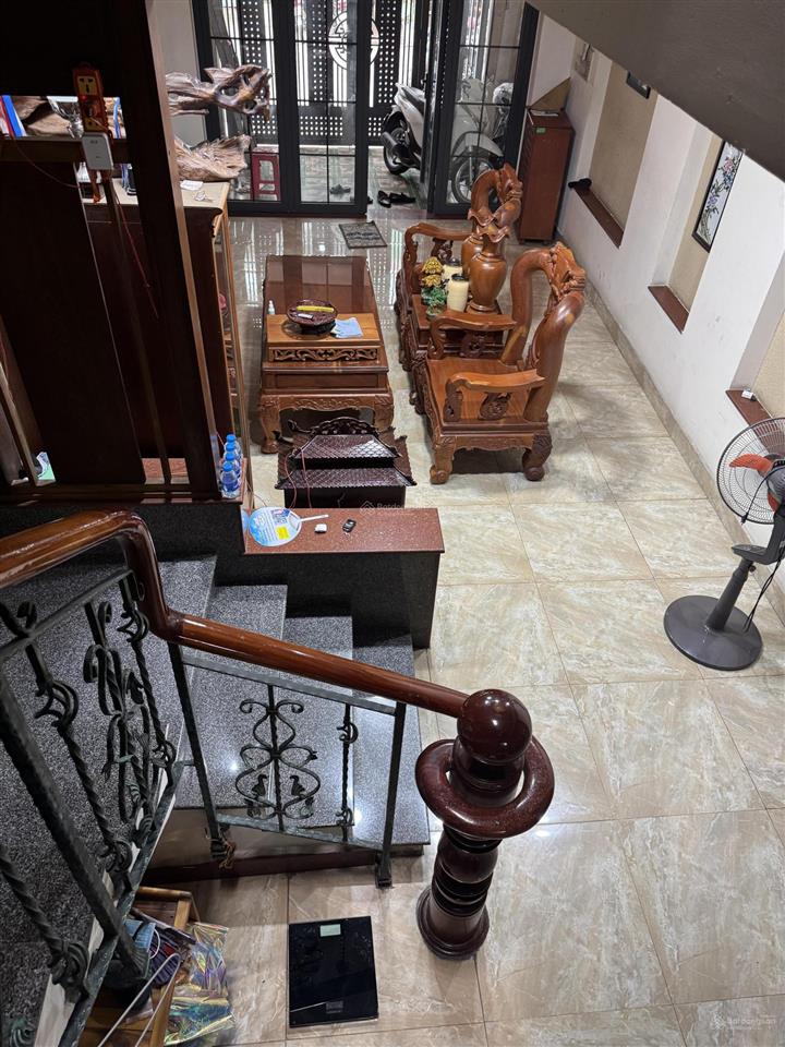 Mặt tiền 13m bàn cờ nguyễn hậu gần nguyễn trường tộ 4x19m . 5 tầng . giá 13,5 tỷ tl