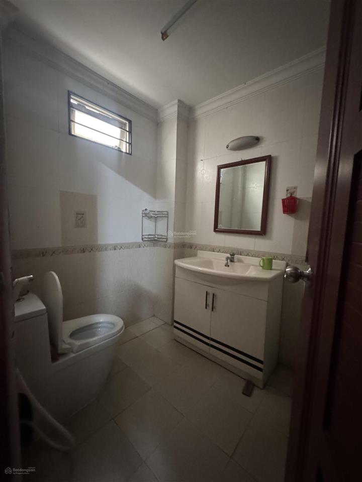 Mặt tiền 13m bàn cờ nguyễn hậu gần nguyễn trường tộ 4x19m . 5 tầng . giá 13,5 tỷ tl