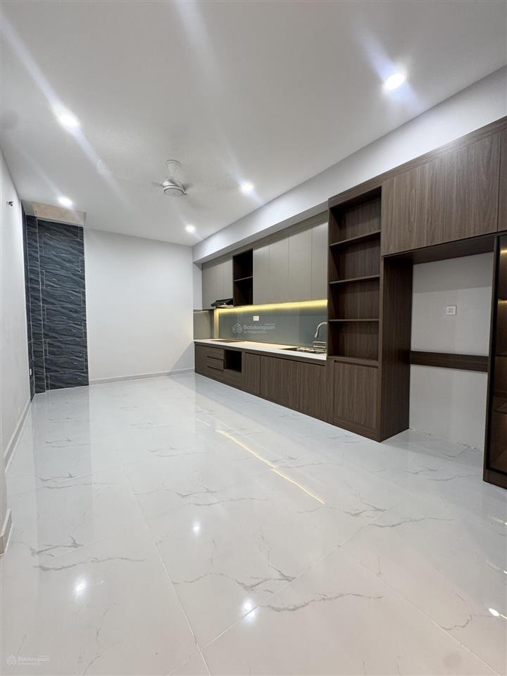 Bán nhà đẹp ở ngay.dt 4mx15m. 3 tấng btct . hẻm nhựa thông trường chinh  trương công định .