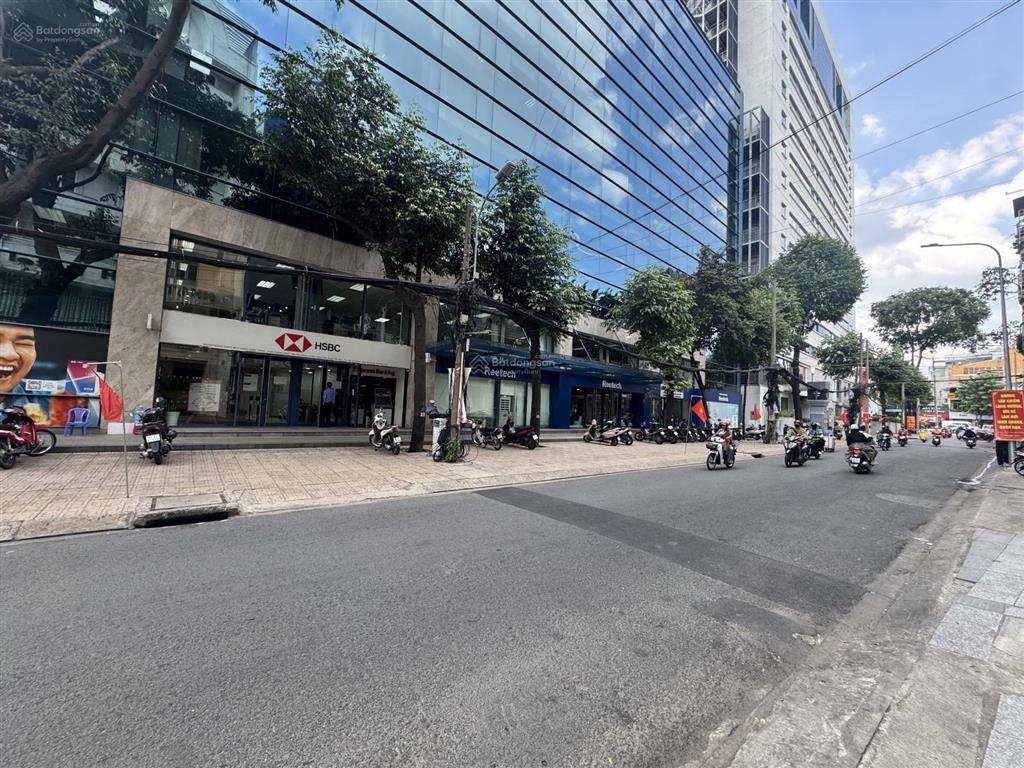 Bán nhà đẹp ở ngay.dt 4mx15m. 3 tấng btct . hẻm nhựa thông trường chinh  trương công định .