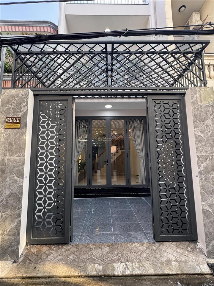 Bán nhà đẹp ở ngay.dt 4mx15m. 3 tấng btct . hẻm nhựa thông trường chinh  trương công định .