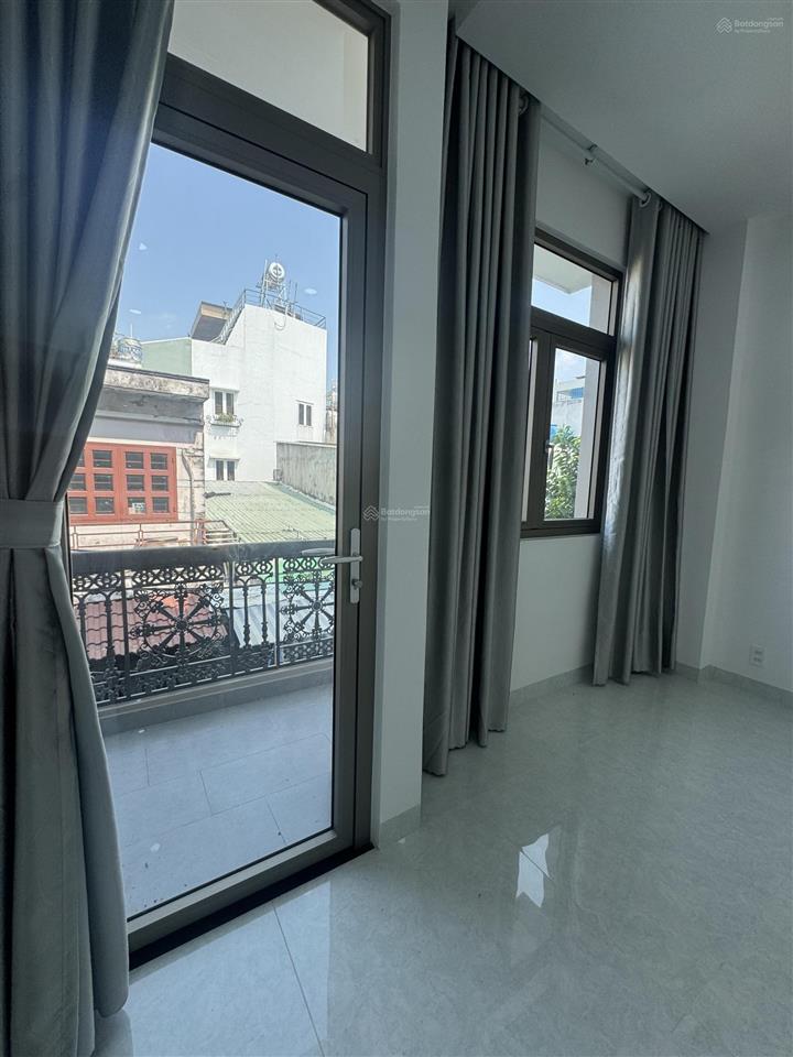 Siêu phẩm hẻm nhựa 8m sát mặt tiền gò xoài nhà đẹp ở ngay . nội thất cc.5pn, 5 tolet. sân thượng