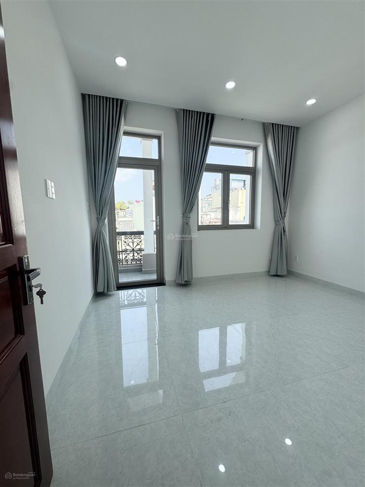 Siêu phẩm hẻm nhựa 8m sát mặt tiền gò xoài nhà đẹp ở ngay . nội thất cc.5pn, 5 tolet. sân thượng