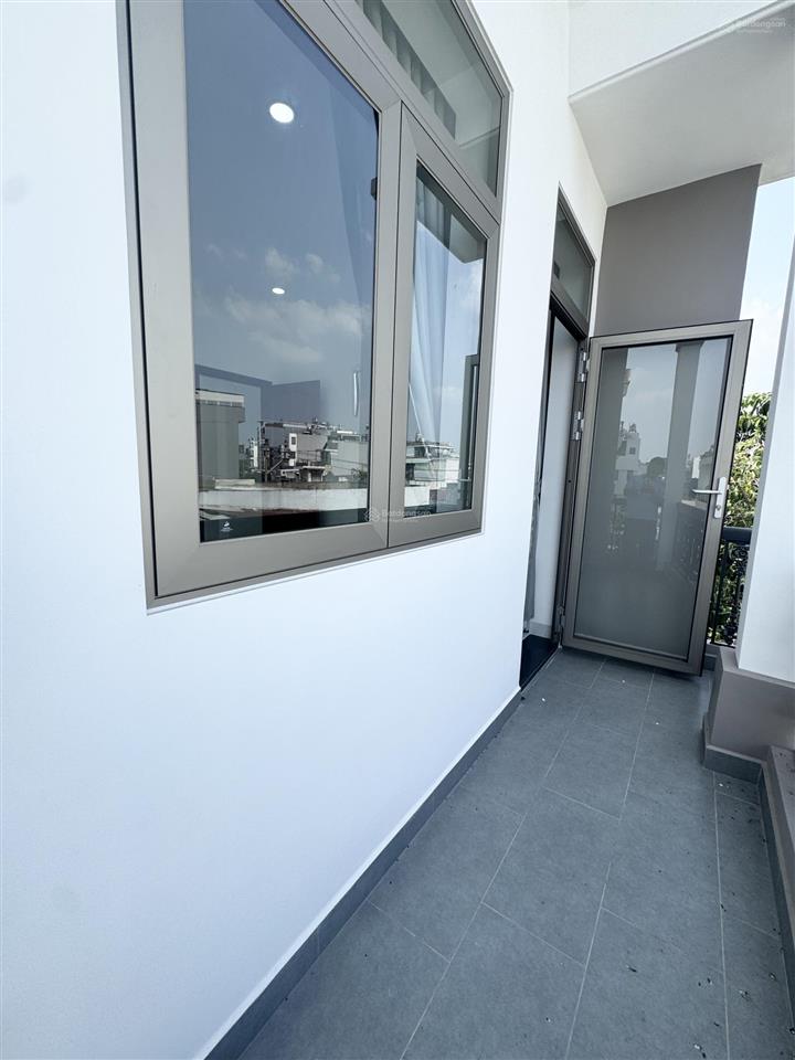 Siêu phẩm hẻm nhựa 8m sát mặt tiền gò xoài nhà đẹp ở ngay . nội thất cc.5pn, 5 tolet. sân thượng