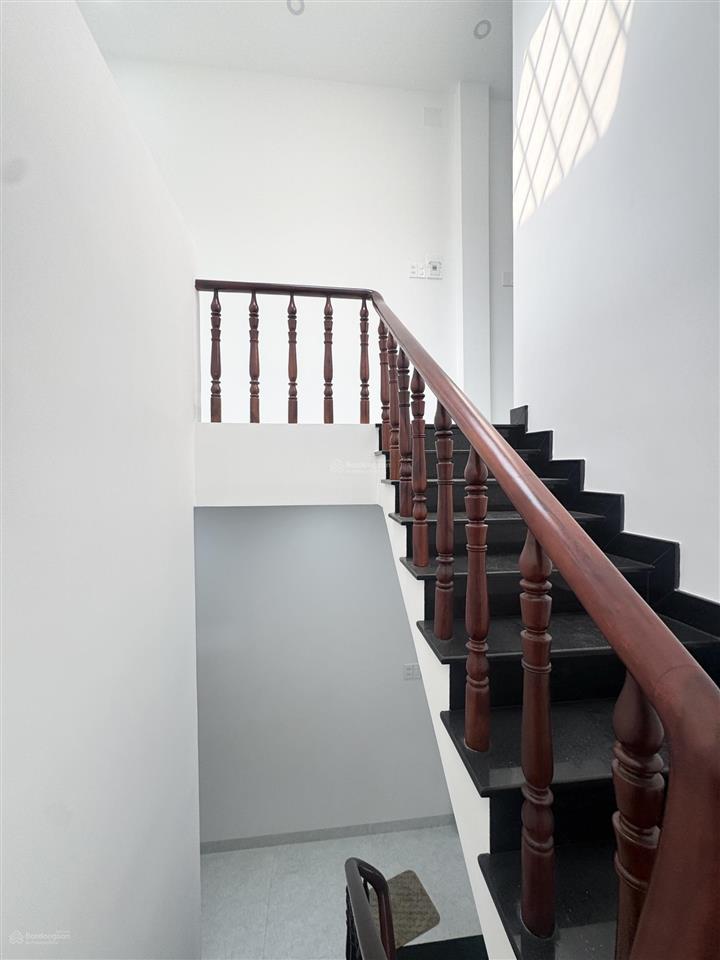 Siêu phẩm hẻm nhựa 8m sát mặt tiền gò xoài nhà đẹp ở ngay . nội thất cc.5pn, 5 tolet. sân thượng