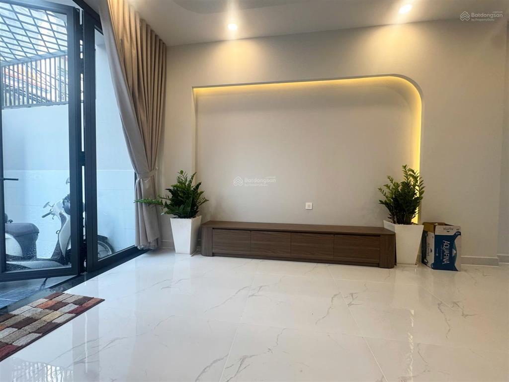 Nhà mới đẹp trường chinh gần ga metro tham lương không thuộc phạm vi tod metro số 2.