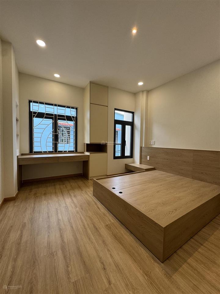 Nhà đẹp mới 100%. giáp quận 10, 11. hẻm 5m thông full nội thất cao cấp giá tốt 5,58 tỷ