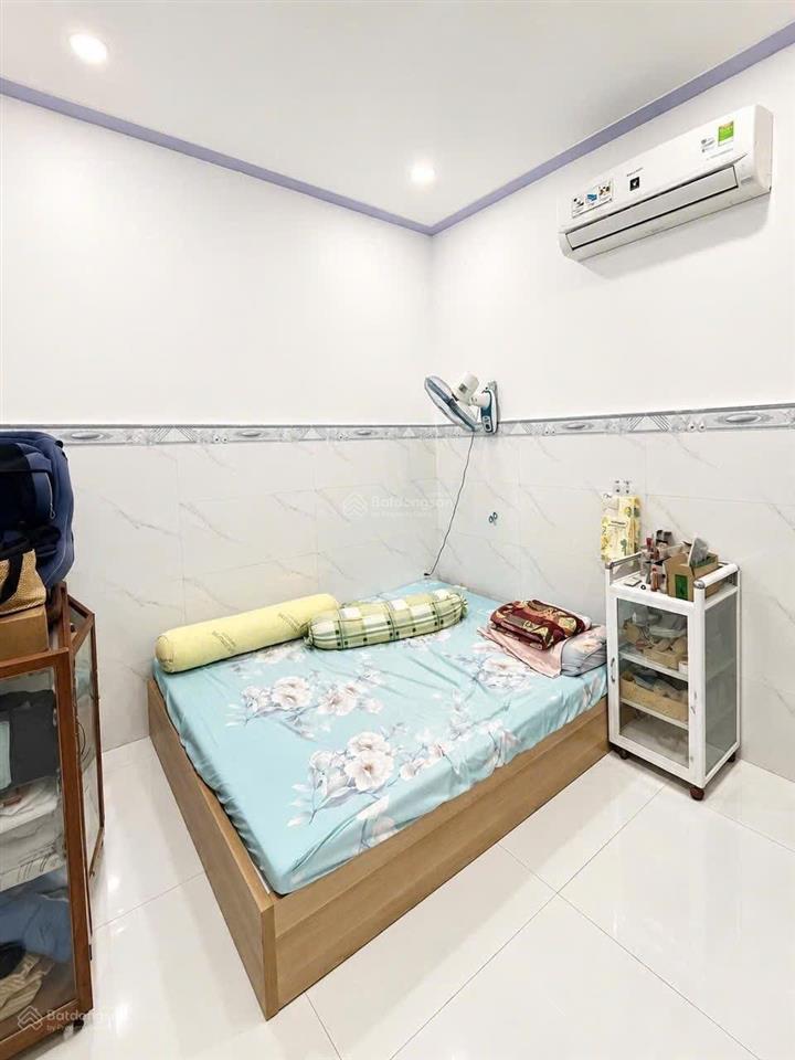 Hơn 60m nhà 3 tầng giá 5,1 tỷ | nguyễn sơn, tân phú. giá tốt khu vực