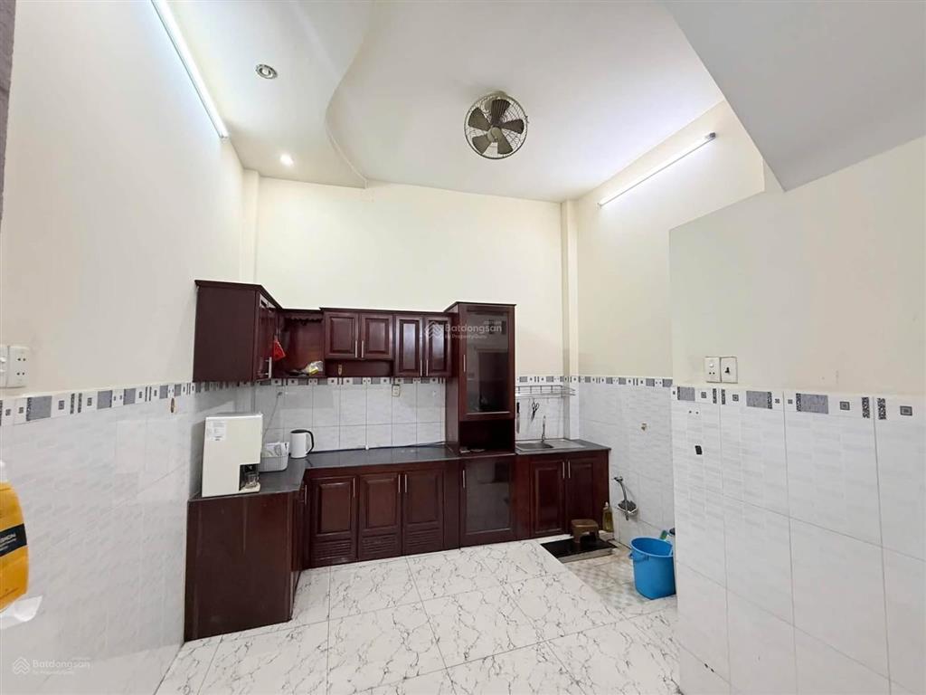 Bán nhà hẻm ô tô thông hồng lạc, tân bình, 4 tầng btct, sổ nở hậu, giá 6,95 tỷ