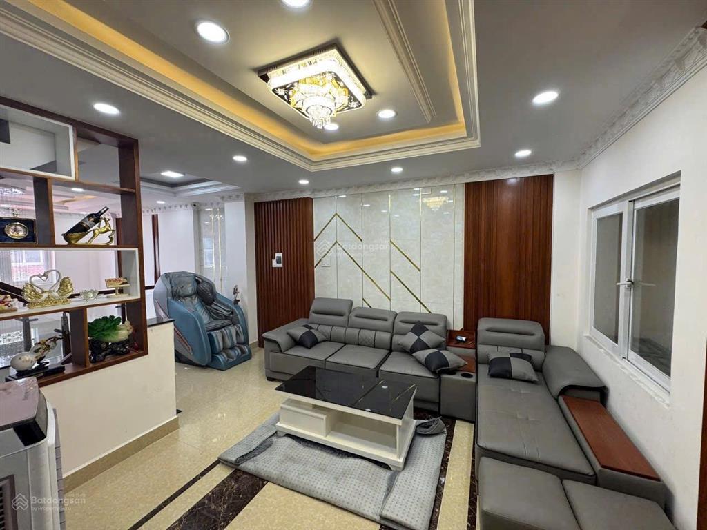 Bán nhà 5 lầu sân đậu xe hơi khu dân cư lộc vừng quốc lộ 13, hbp gần sát bên vạn phúc