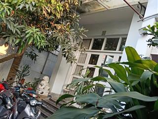 Bán biệt thự khu dân cư bình dân hbc , thủ đức . dt 10mx20m sổ hoàn công giá 17,5 tỷ