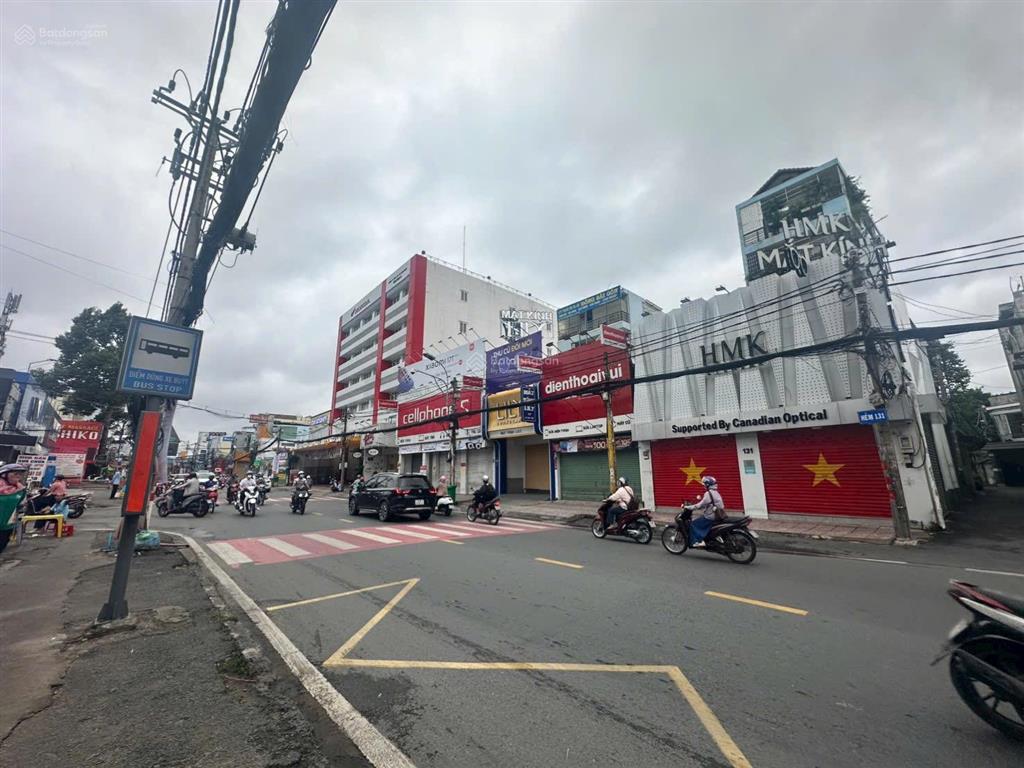 Cần bán nhà mặt tiền đường hoàng diệu 2. ngang 13m rất đẹp. phù hợp xây vp công ty