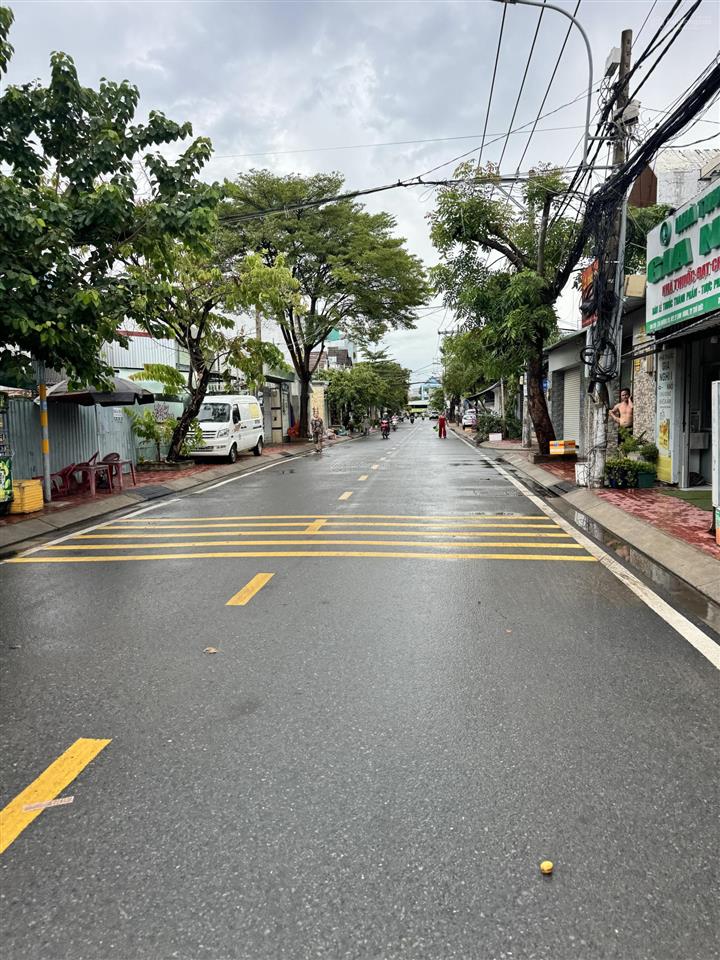Cần bán gấp đất mặt tiền đường số 2 linh đông . đường lớn thông kinh doanh tốt giá chỉ 6,9 tỷ