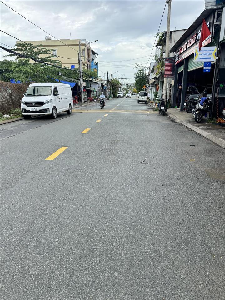 Cần bán gấp đất mặt tiền đường số 2 linh đông . đường lớn thông kinh doanh tốt giá chỉ 6,9 tỷ