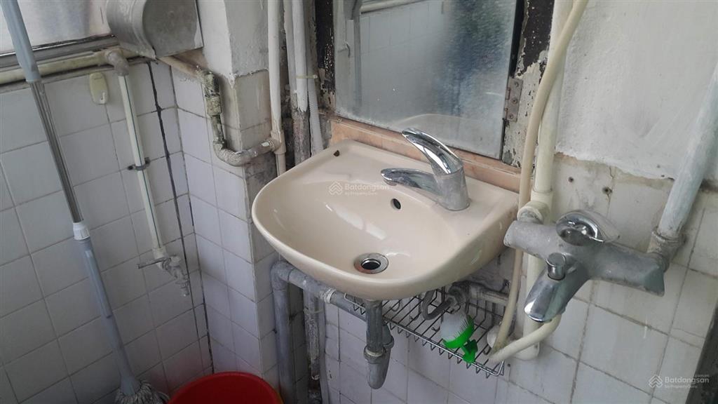 Cho thuê căn hộ tầng 2 tại 22 phố cửa nam, hà nội để ở hoặc làm homestay