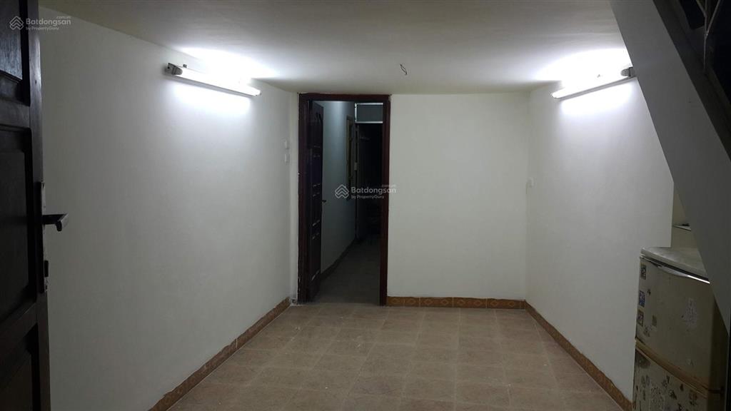 Cho thuê căn hộ tầng 2 tại 22 phố cửa nam, hà nội để ở hoặc làm homestay