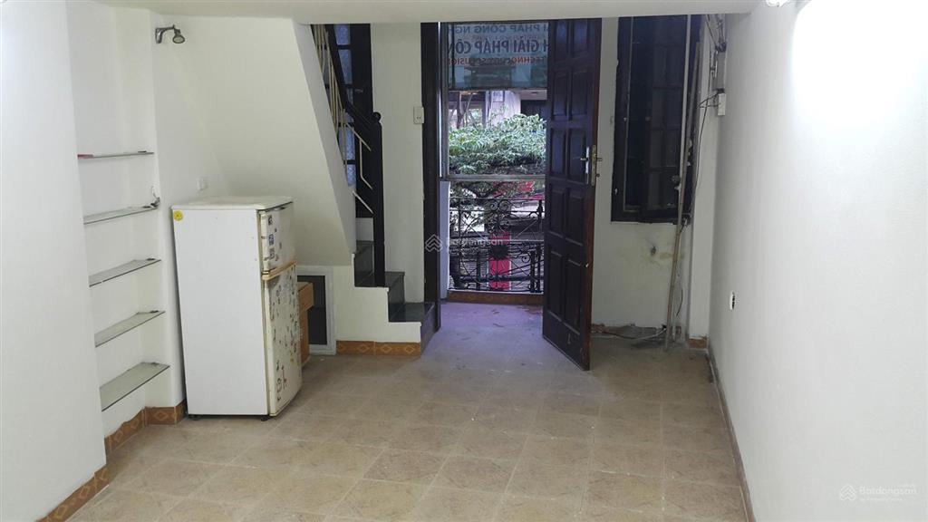 Cho thuê căn hộ tầng 2 tại 22 phố cửa nam, hà nội để ở hoặc làm homestay