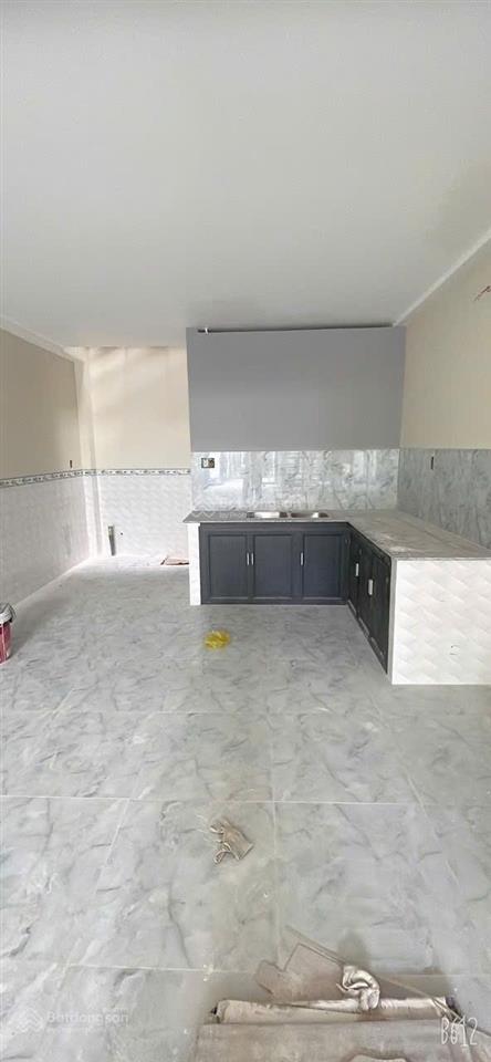 Bán nhà mặt tiền kd hẻm 12 trương văn thành, hiệp phú, quận 9.  dt 4 x 23m