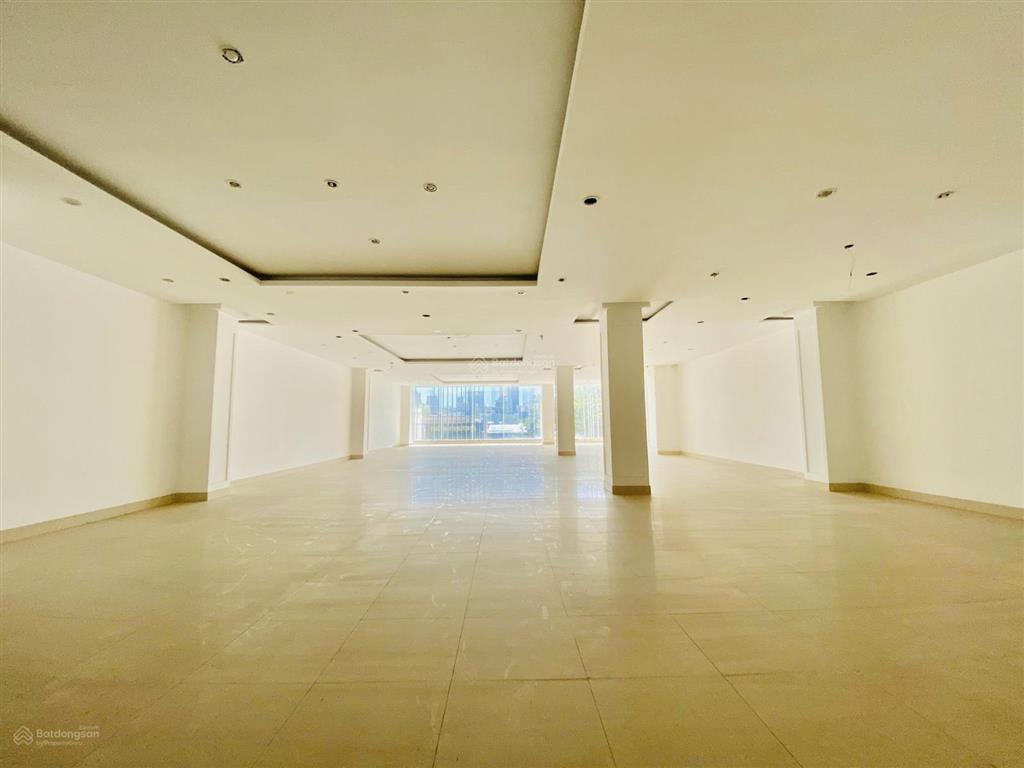 Cho thuê toà nhà 4.5 tầng mặt tiền ông ích khiêm, dtsd 1100m2, thang máy, pccc đầy đủ