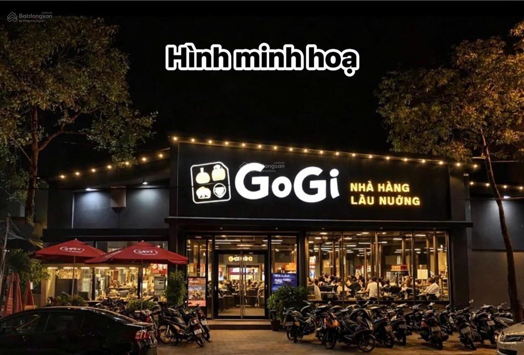 Cho thuê nhà mặt tiền núi thành , ngang 22m , 600m2 , vỉa hè rộng , gọi văn phú ,