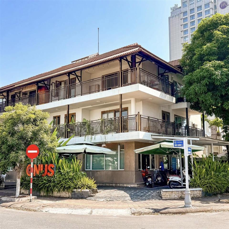 Cho thuê lô góc 2 tầng mặt tiền võ nguyên giáp , dt 500m2 , ngang 23m2 , hđ lâu dài , gọi văn phú