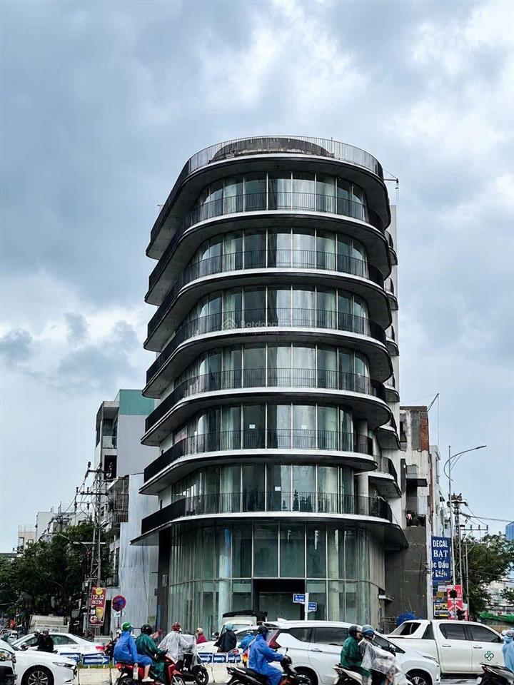 Cho thuê tòa nhà mới 100% 6.5 tầng nguyễn văn linh, thang máy cao cấp, pccc đầy đủ, dtsd 1440m²