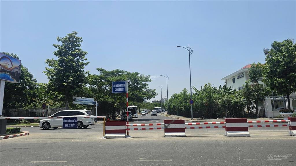 Cho thuê lô đất 2 mặt tiền nguyễn văn linh ngay cổng sân bay, 3000m², hđ 5 năm, gọi văn phú