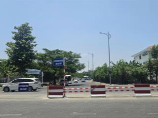 Cho thuê lô đất 2 mặt tiền nguyễn văn linh ngay cổng sân bay, 3000m², hđ 5 năm, gọi văn phú