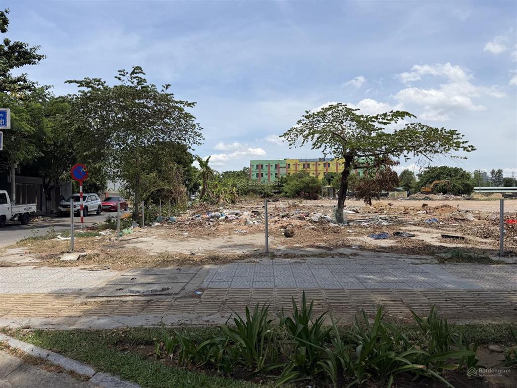 Cho thuê lô đất 460m2 võ văn kiệt, ngang 30m, hđ 5 năm, gần biển khu du lịch, gọi văn phú